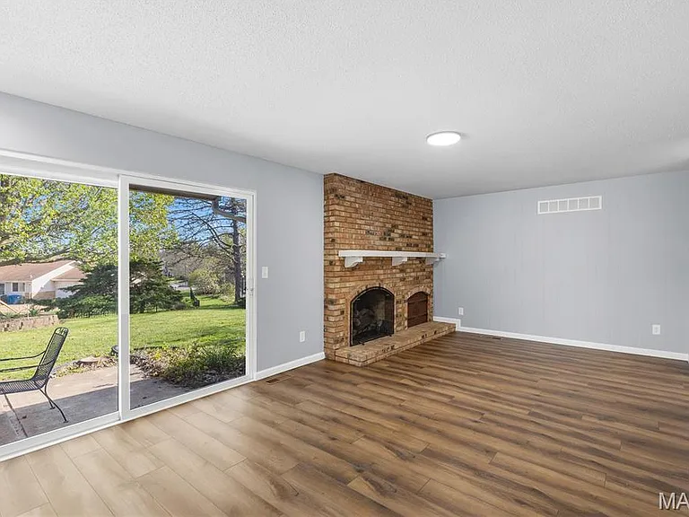606 Rue Montand Dr — Photo 3