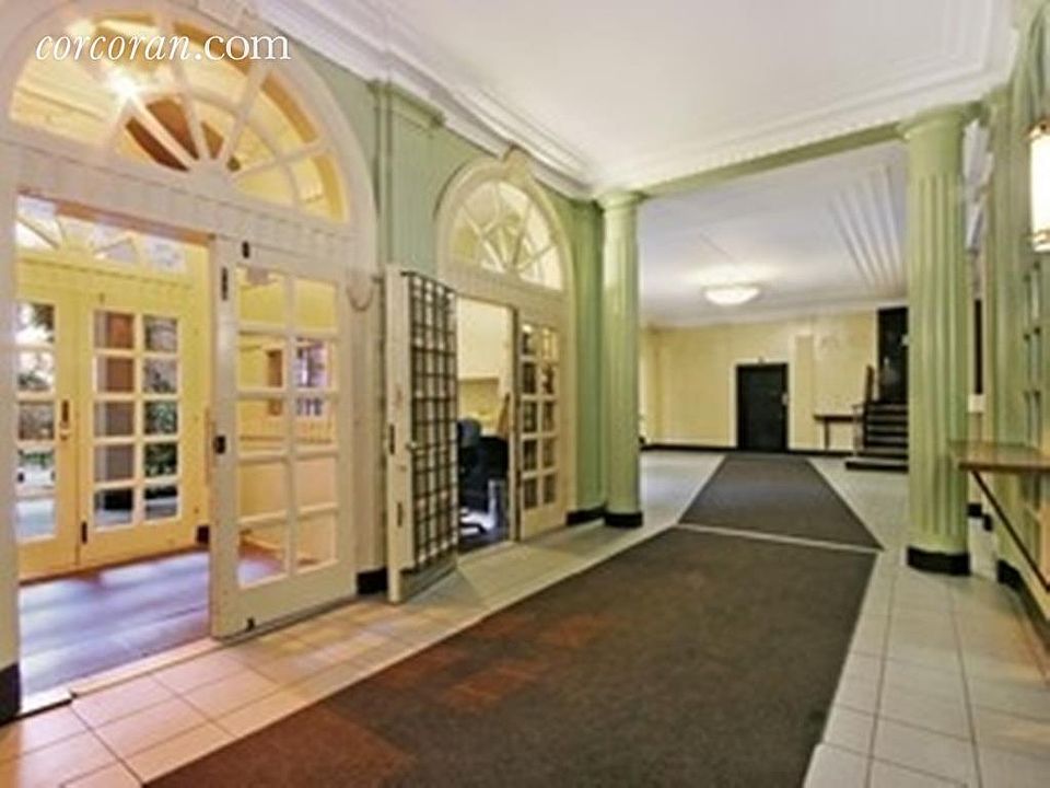1st image of 225 Sterling Pl APT 6K