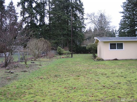 3rd image of 4805 208th St E