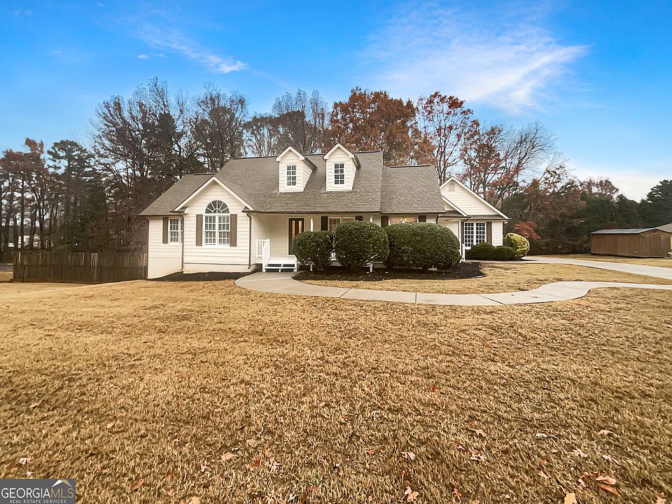 1st image of 13 Indian Hills Dr