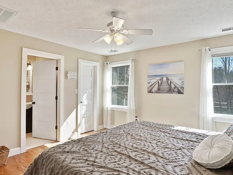 627 Lakeview Dr — Photo 22