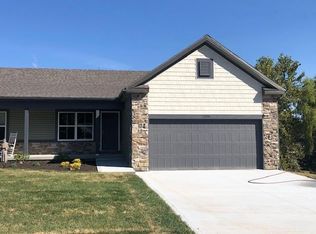 3105 Carlisle Ct, Saint Joseph, MO 64506