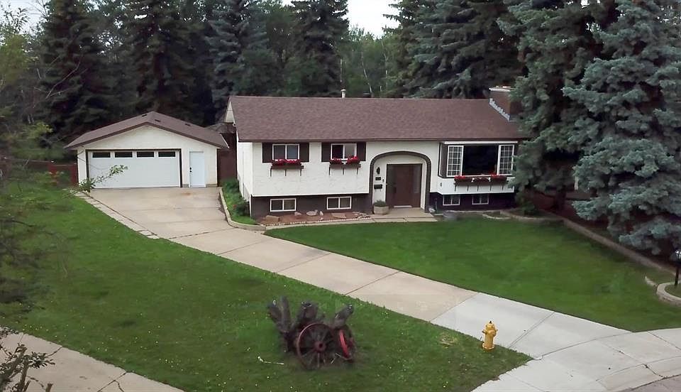 1st image of 10128 SE 85th Ave