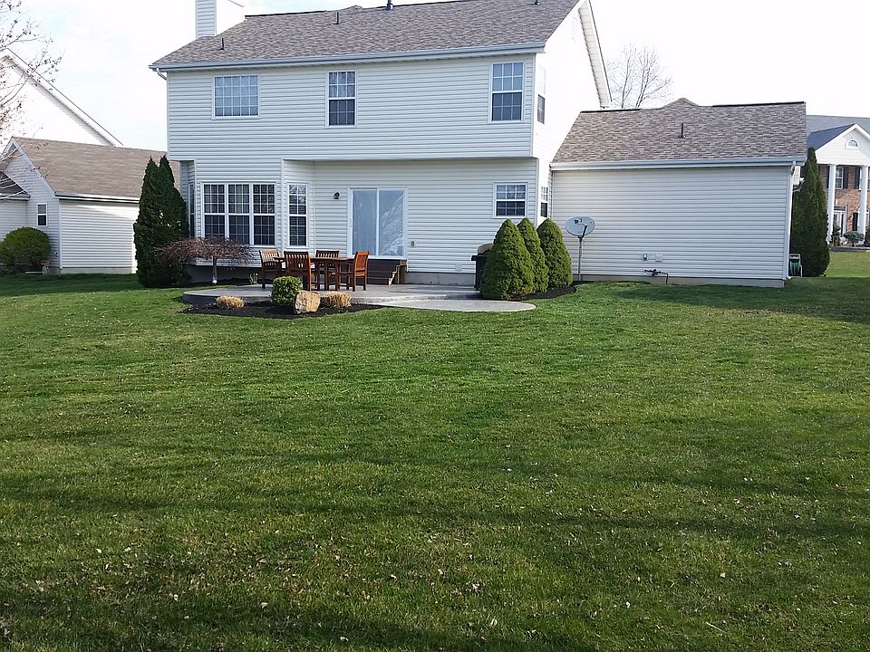 2nd image of 5 Sea Pines Ct