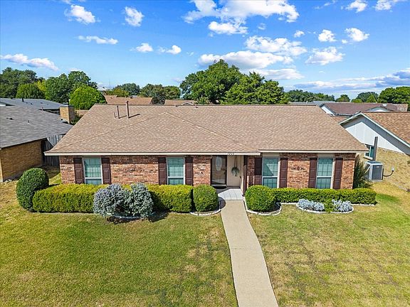 5th image of 7205 Cloverglen Dr