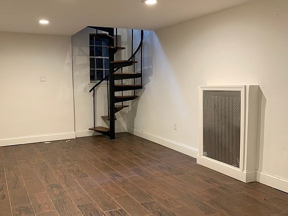 5th image of 18 W 83rd St APT A