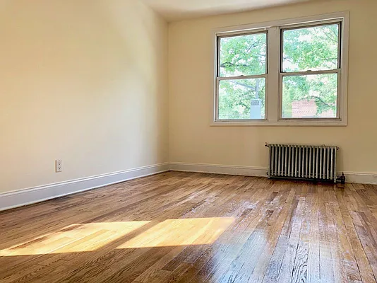 Rented by Premier Metro Realty Corp | media 33