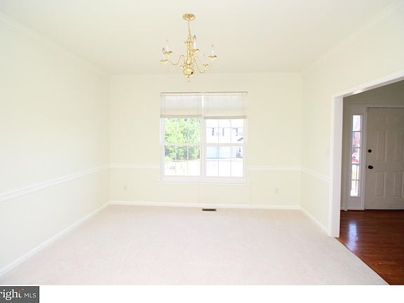 3rd image of 3 William Davis Ct
