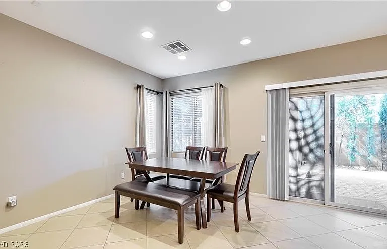 965 Chestnut Chase St — Photo 9