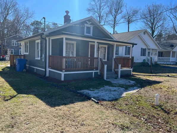 142 9th St, Colonial Beach, VA 22443