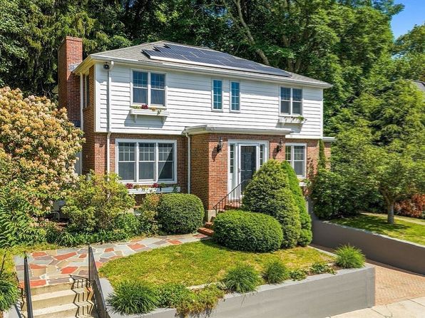 33 Pond Cir
