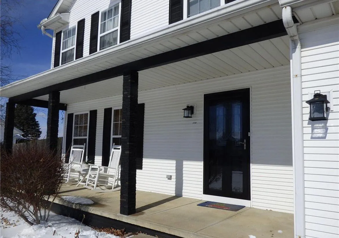 Building Photo - 176 Blue Spruce Ct