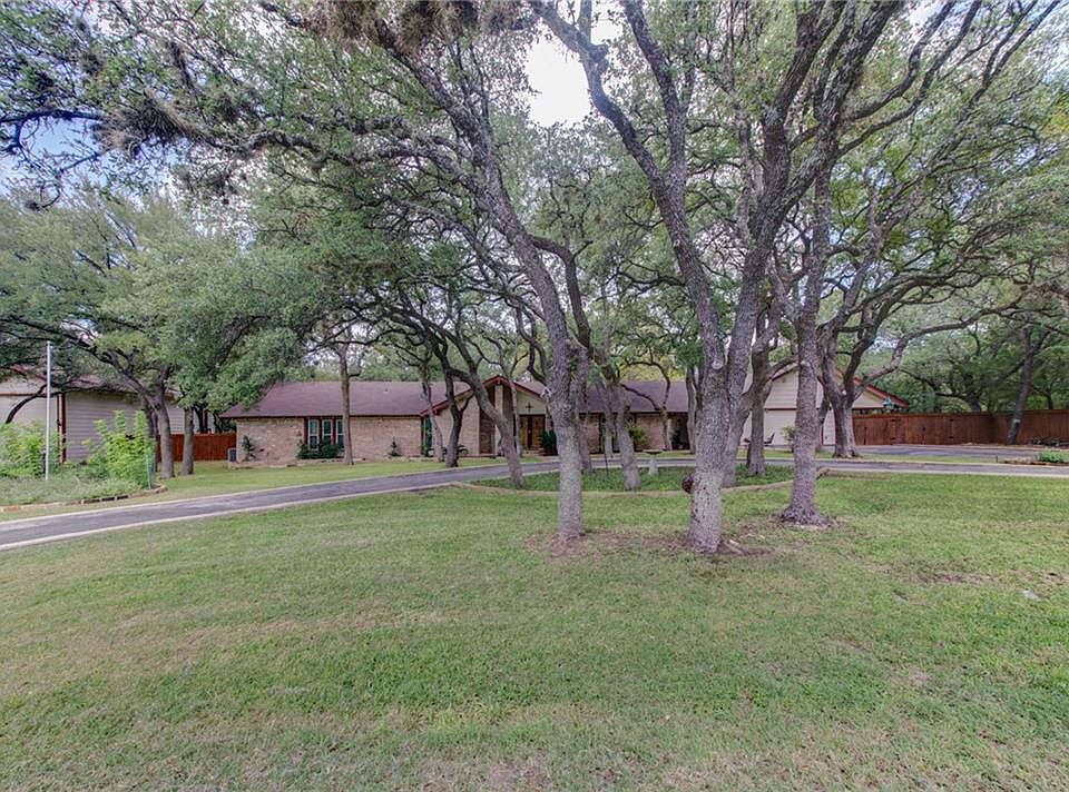 1st image of 219 E Esparada Dr