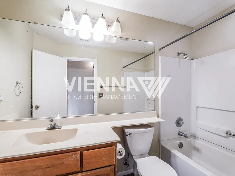 3358 Brownlea Cir — Photo 14