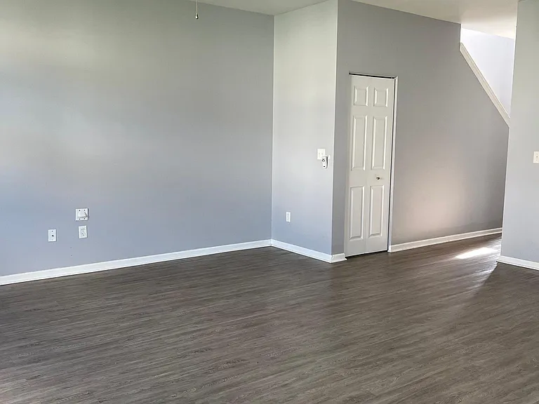 7610 E 112th Ave — Photo 16
