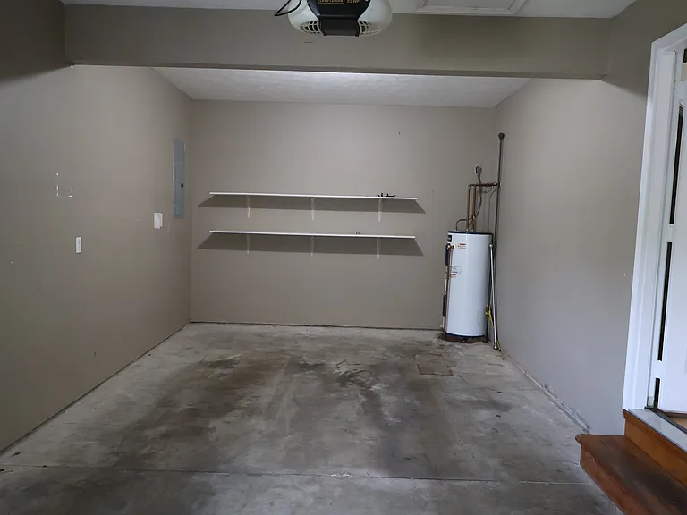 305 Brookside Pl — Photo 33