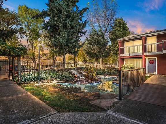 2nd image of 6536 Embarcadero Dr APT 1