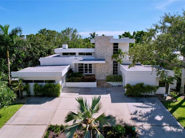 1347 Harbor Dr