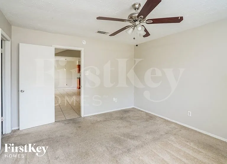 7603 Stamen Dr — Photo 9