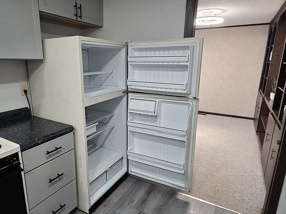 Clean, well functioning appliances.