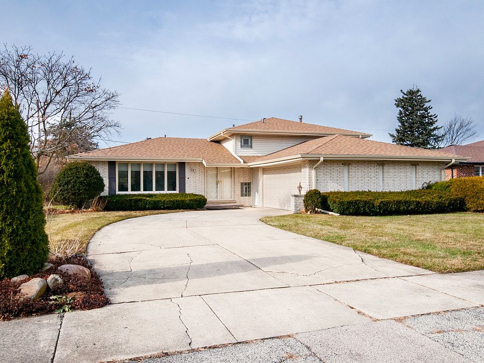 1st image of 10340 S 82nd Ct
