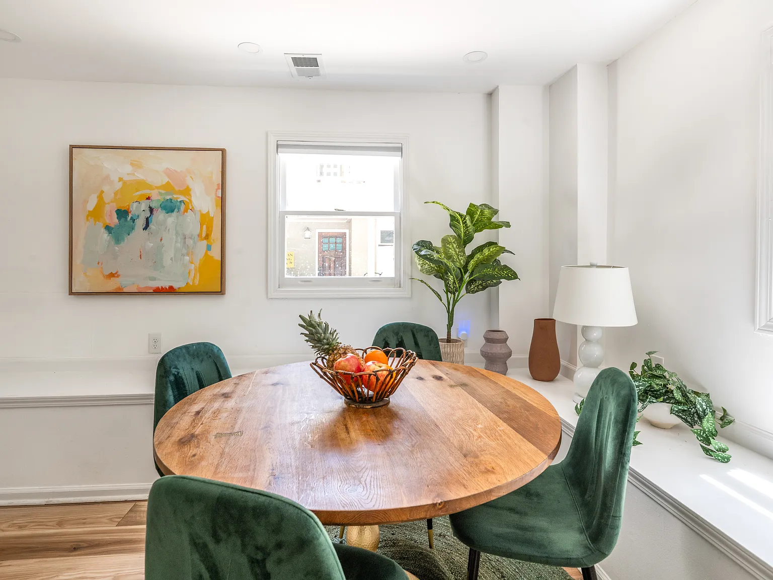 1 bed, 1000 sqft, $3,100 — Photo 2