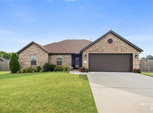 826 Harper Dr, Pea Ridge, AR 72751