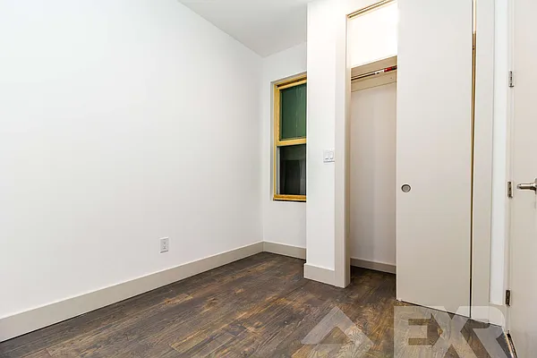 Rented by EXR | media 21