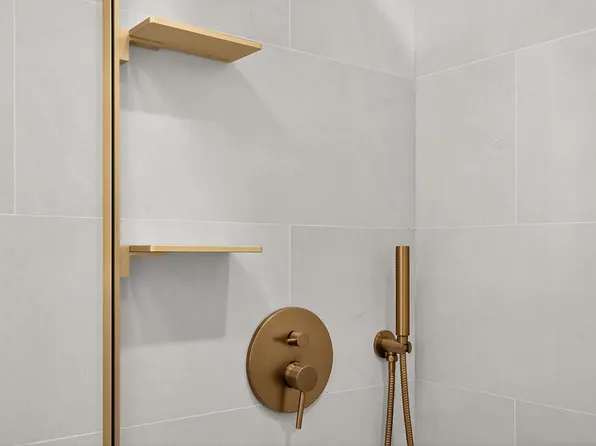 31 Bayview Avenue image 26 of 30