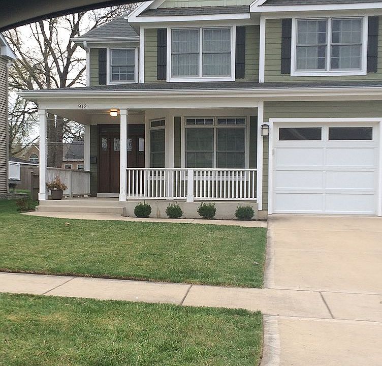 2nd image of 912 S Fairfield Ave