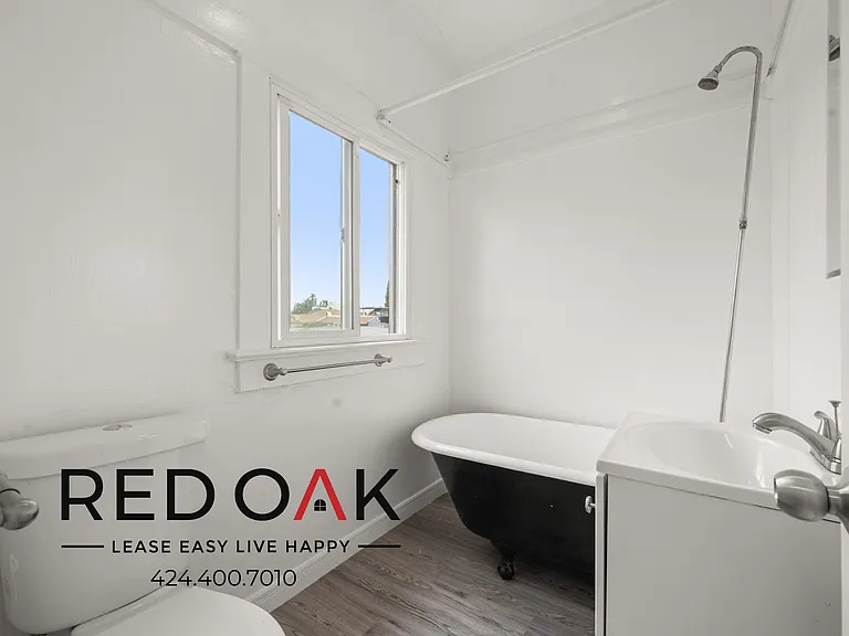 2255 W 14th St #310 — Photo 6