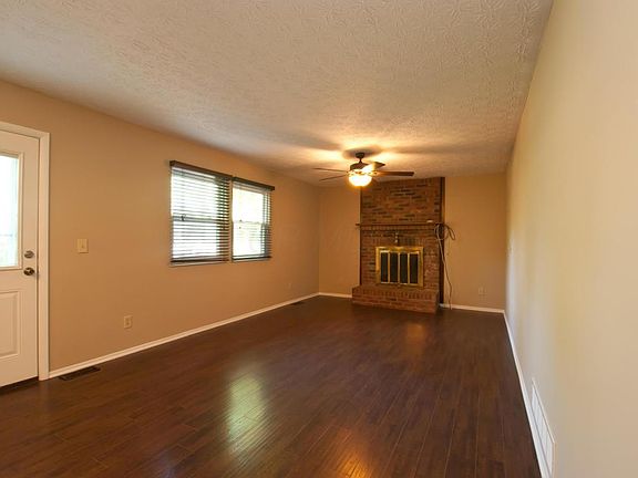 5th image of 2976 Stillmeadow Dr