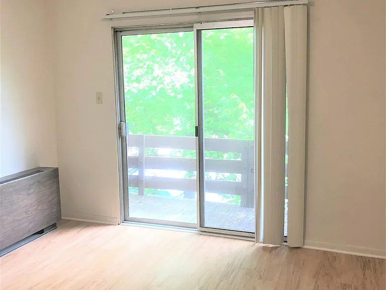 6350 Forward Ave #25 — Photo 4