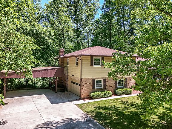 2nd image of 7011 Wildridge Dr