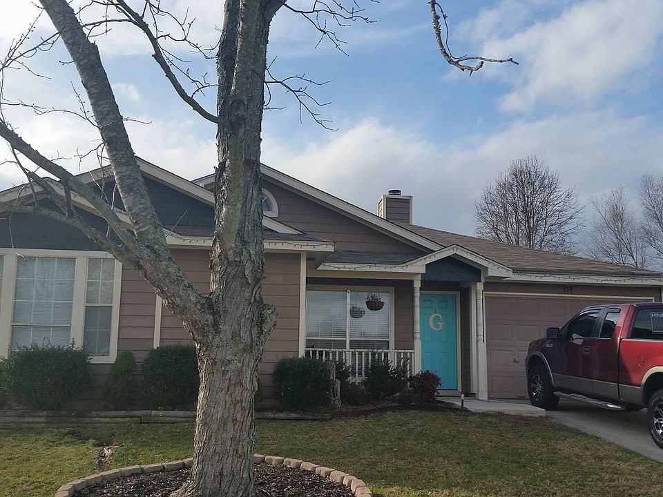1st image of 111 Willow Bluff Dr NW