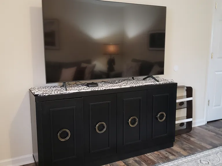 102 Jamestown Ct — Photo 3