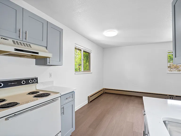 7050 W 37th Ave — Photo 7