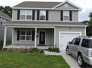 1215 Country Rd, Chesapeake, VA 23324