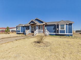 209 Texas St, Cactus, TX 79013