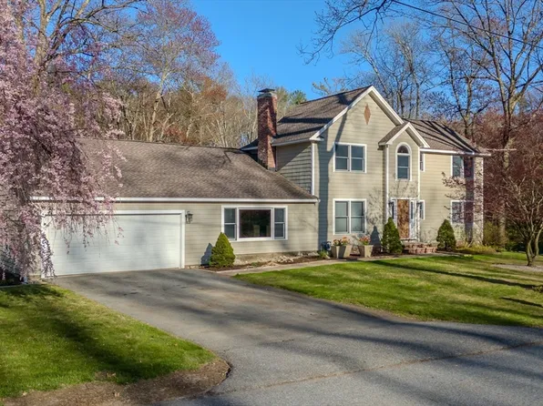 27 Amble Rd, Chelmsford, MA 01824
