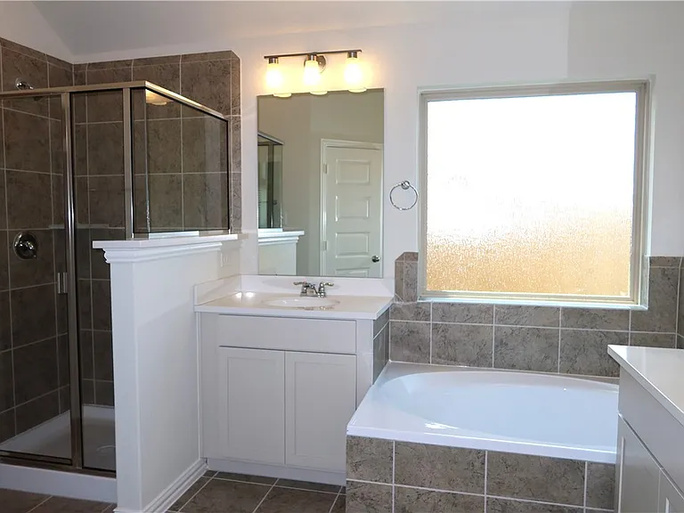 6306 Fulton Dr — Photo 17