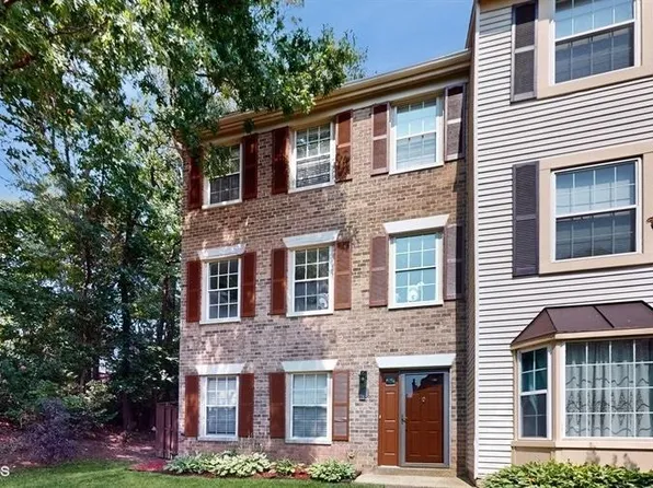6932 Storch Cir, Lanham, MD 20706