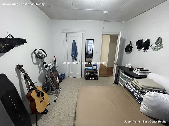 5th image of 238 Hemenway St APT 2