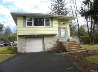 198 Cardean Pl, Pearl River, NY 10965
