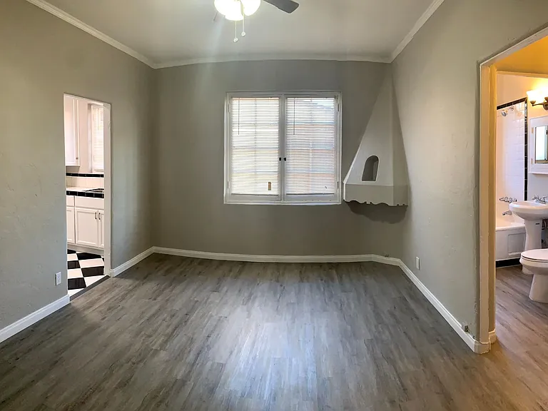 0080 - 328 Elm Ave. Llc. — Photo 4