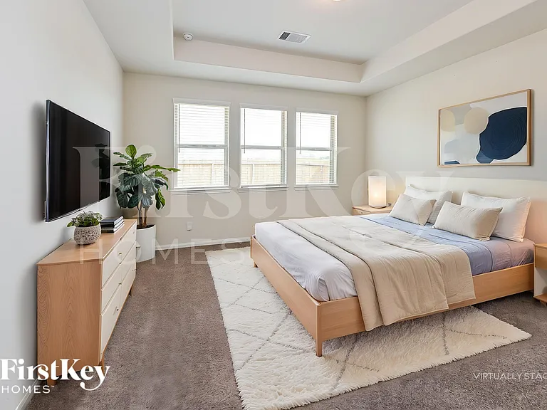 15809 Roberto Clemente Ct — Photo 11