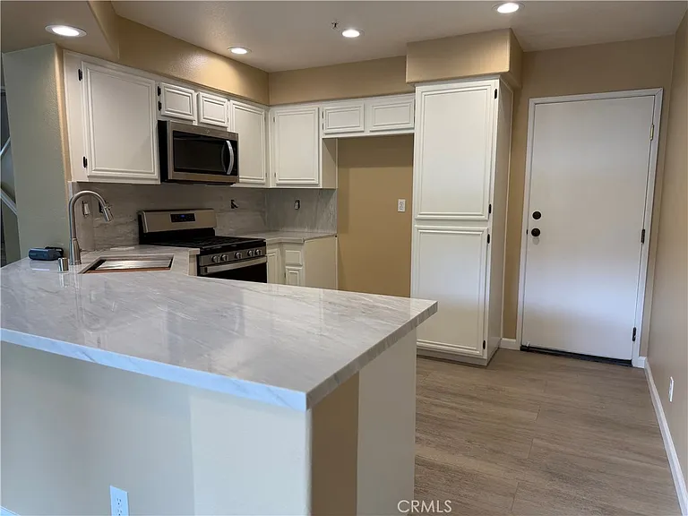 223 Valley View Ter — Photo 5