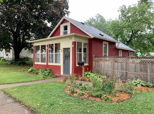 1216 Danforth St, Saint Paul, MN 55117