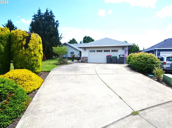 416 SW Kauer Dr, McMinnville, OR 97128