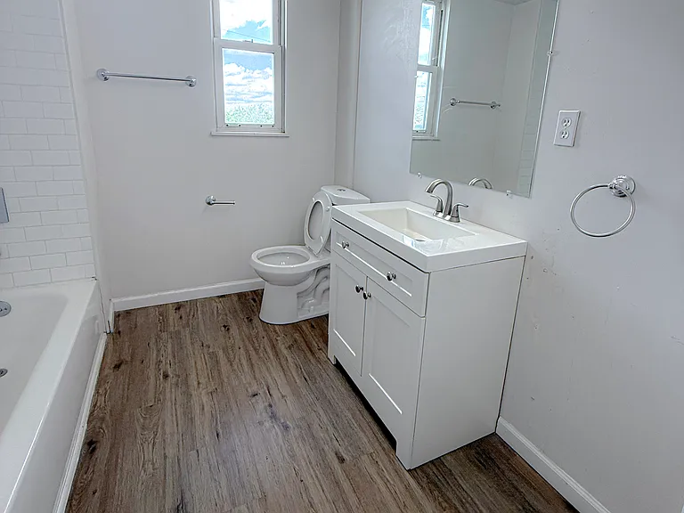 1404 Wareman Ave #1 — Photo 8